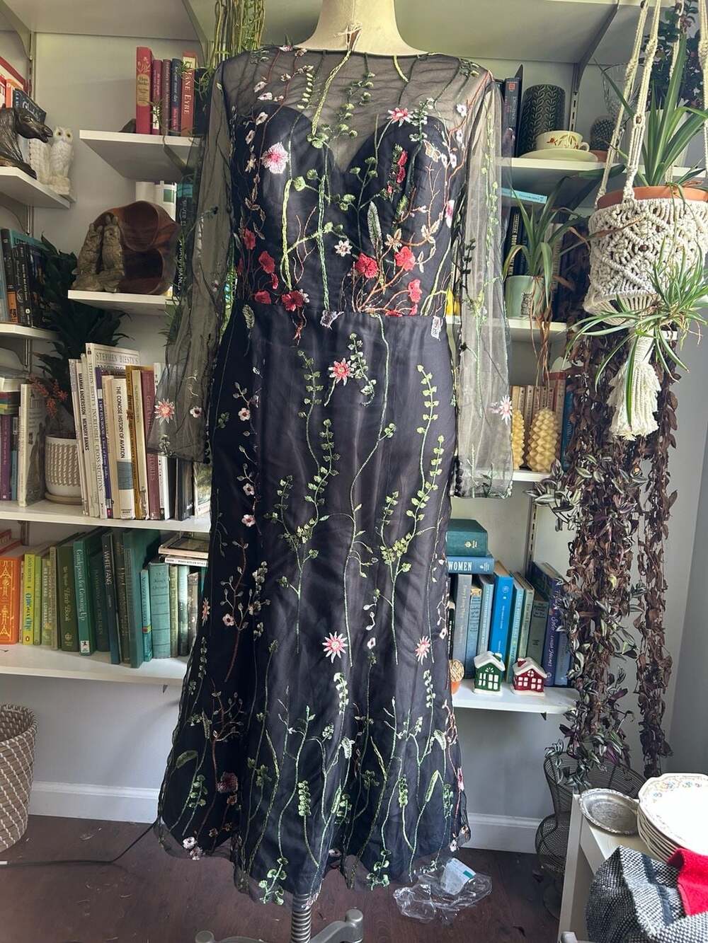 JJ's House Embroidered Floral Mesh Evening Dress Black